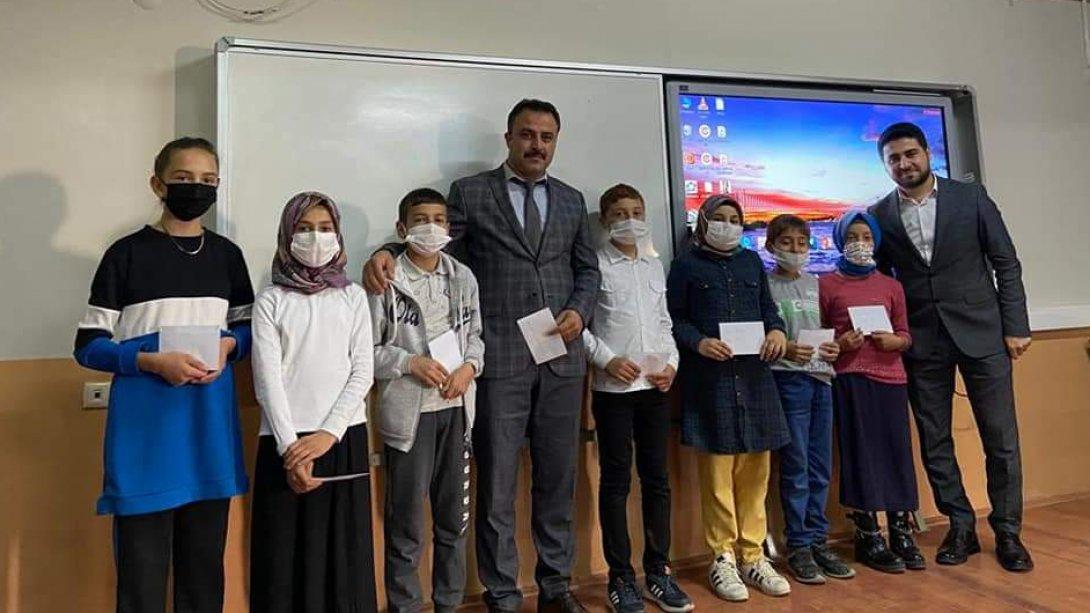 İlçemiz Şehit Alkın Aydın İmam Hatip Ortaokulunda  Mevlid-i Nebi Programı Düzenlendi